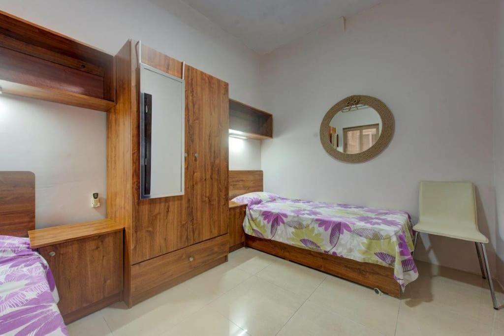 Waterside 3brm In Close To The Sea Апартаменты *